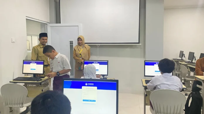 SDIT Luqman Al Hakim merupakan salah satu sekolah swasta Islam di Yogyakarta